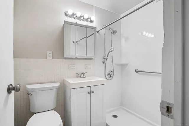 $1,900 | 2625 Park Avenue, Unit 6M, Bridgeport, CT 06604