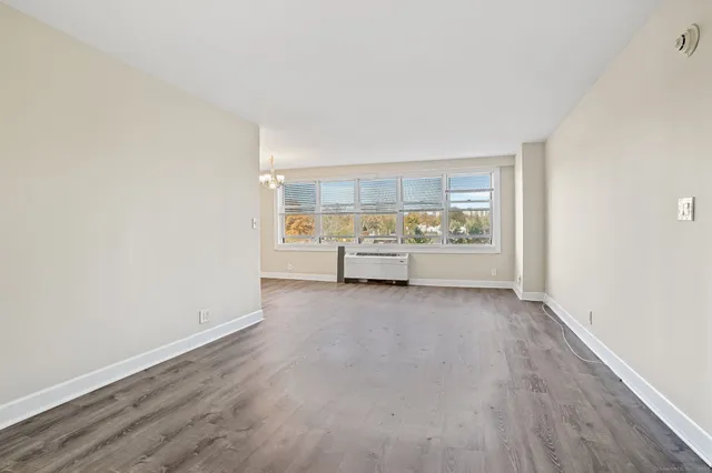 $1,900 | 2625 Park Avenue, Unit 6M, Bridgeport, CT 06604