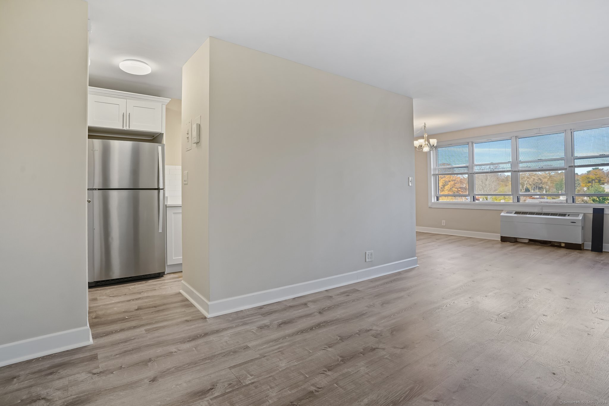 2625 Park Avenue, Unit 6M Bridgeport, CT 06604 - Photo 9 of 21 a view of an empty room with a window