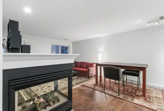 $315,000 | 8530 Greenway Boulevard, Unit 101, Middleton, WI 53562