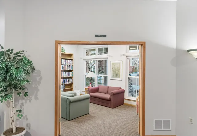 $315,000 | 8530 Greenway Boulevard, Unit 101, Middleton, WI 53562