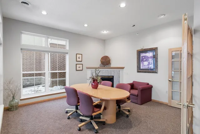 $315,000 | 8530 Greenway Boulevard, Unit 101, Middleton, WI 53562