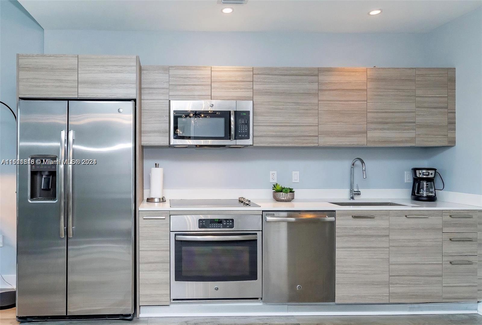 121 Northeast 34th Street, Unit L302 Miami, FL 33137 - Photo 37 of 43