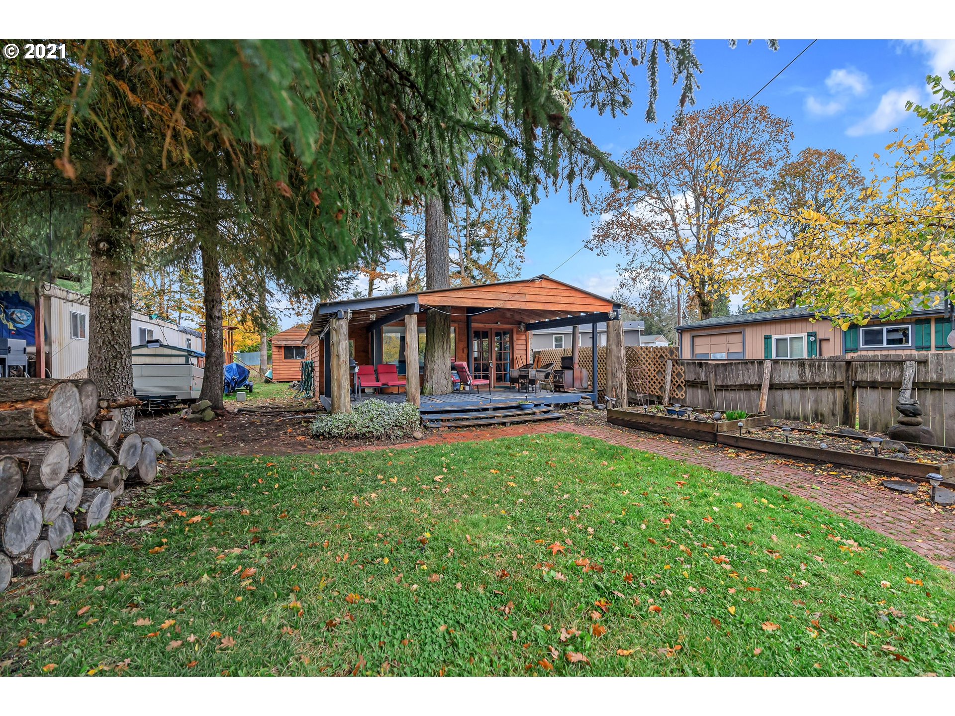 407 Streeter Road Silverlake, WA 98645 - Photo 1 of 18 Gallery Image 1