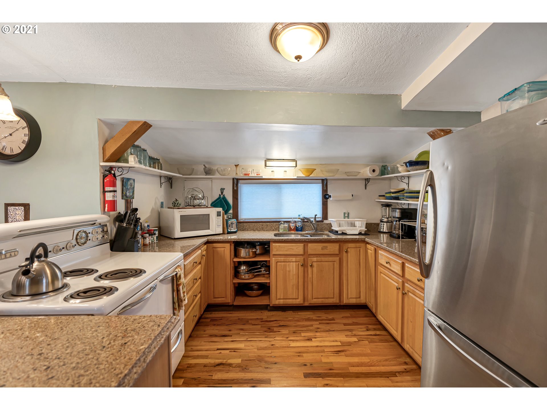 407 Streeter Road Silverlake, WA 98645 - Photo 7 of 18 Gallery Image 7