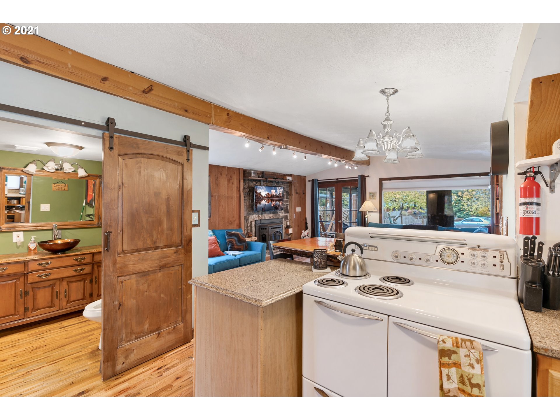 407 Streeter Road Silverlake, WA 98645 - Photo 9 of 18 Gallery Image 9