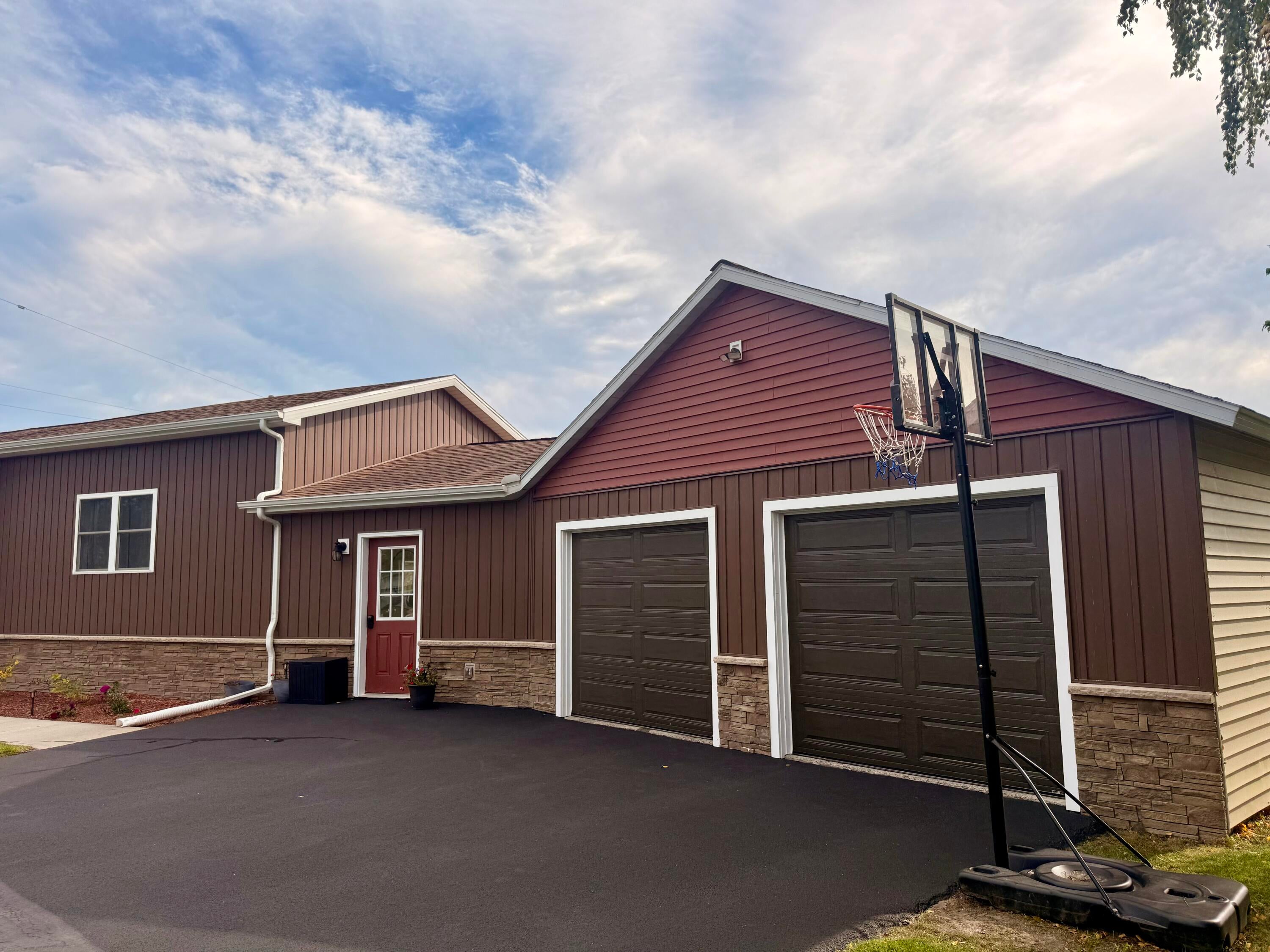 23 Columbus Drive Rouses Point, NY 12979 - Photo 3 of 50 Gallery Image 3