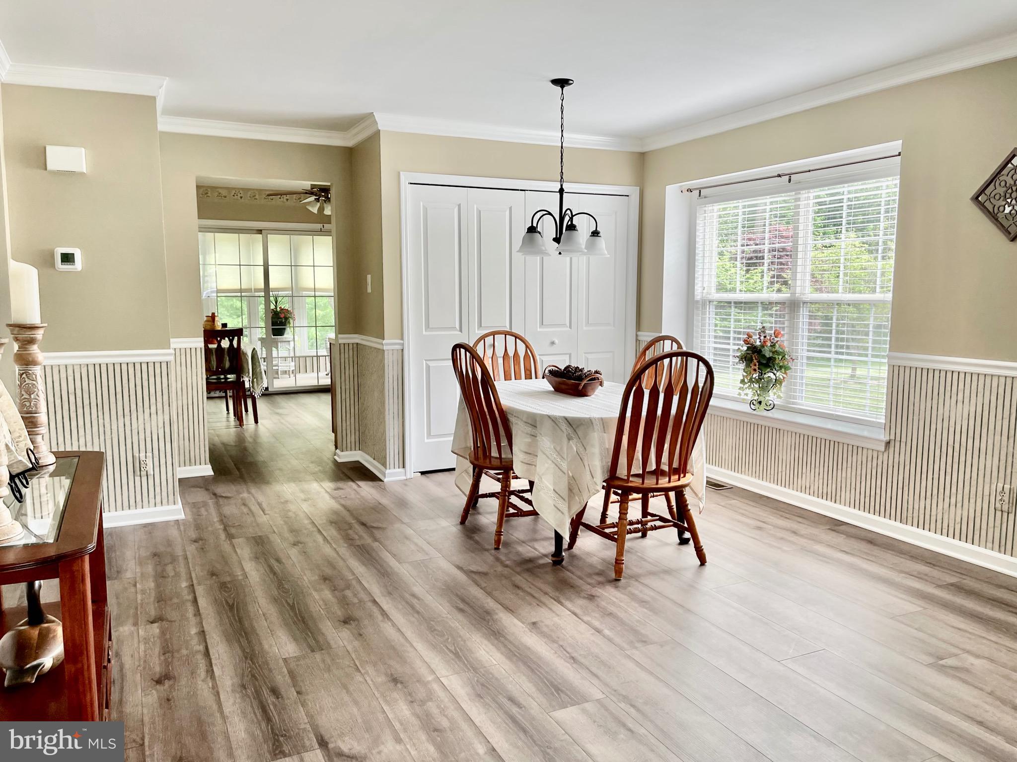408 Country Way Mickleton, NJ 08056 - Photo 7 of 17 Dining Room