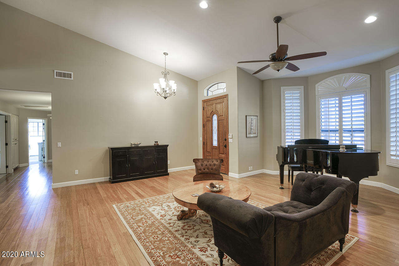537 North Riata Street Gilbert, AZ 85234 - Photo 3 of 35 riata_05