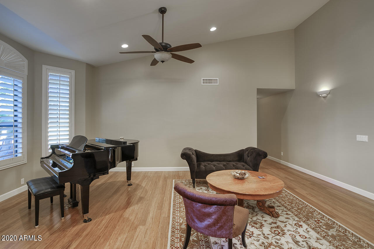 537 North Riata Street Gilbert, AZ 85234 - Photo 4 of 35 riata_04