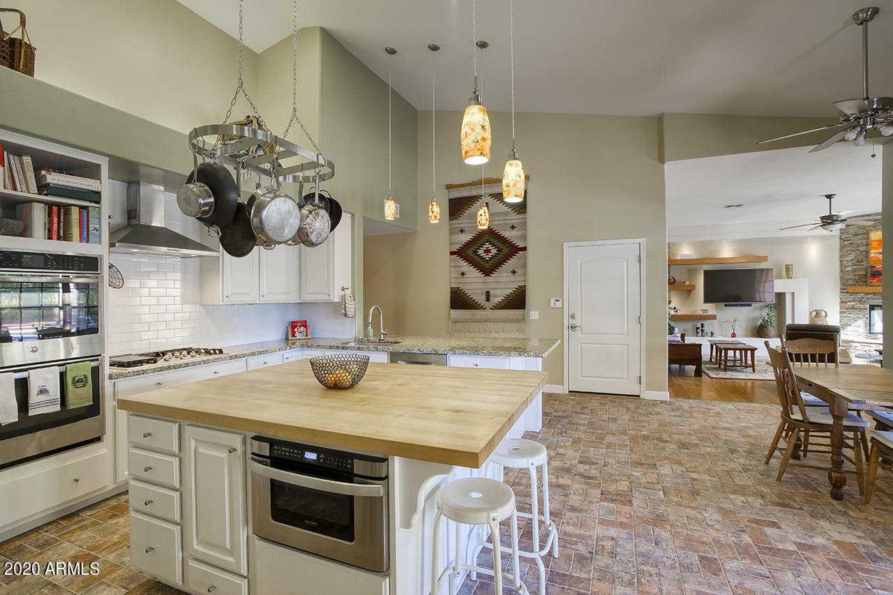 537 North Riata Street Gilbert, AZ 85234 - Photo 8 of 35 riata_07