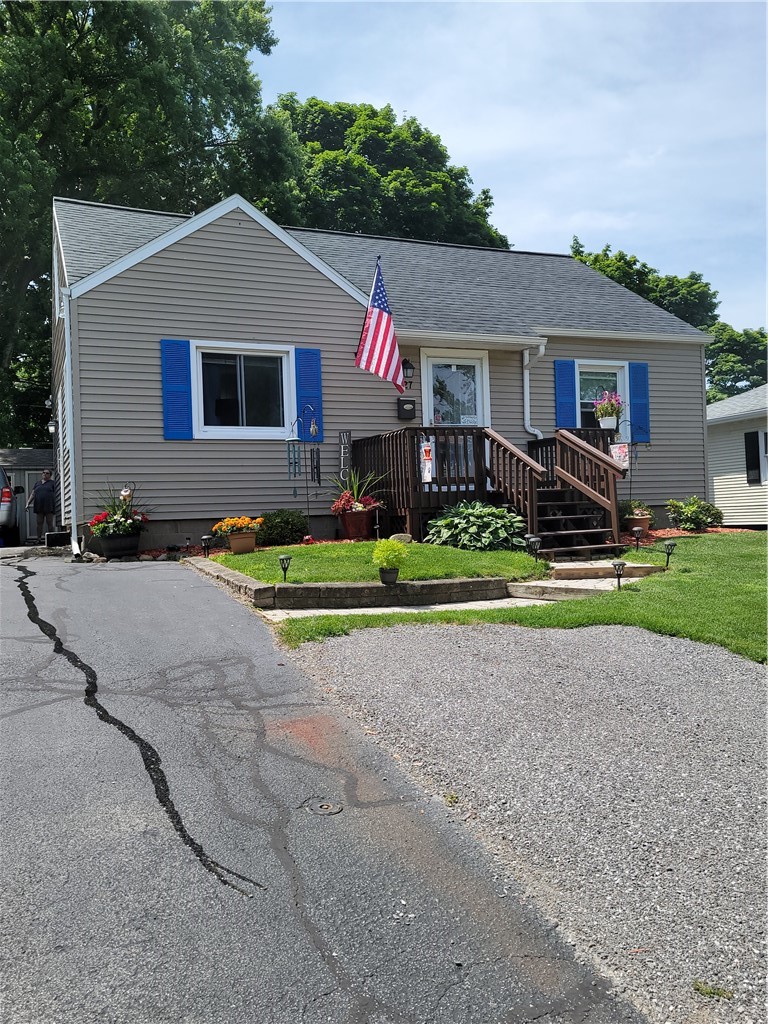 227 Leonard Road Greece, NY 14616 - Photo 1 of 1 Welcome to 227 Leonard Rd