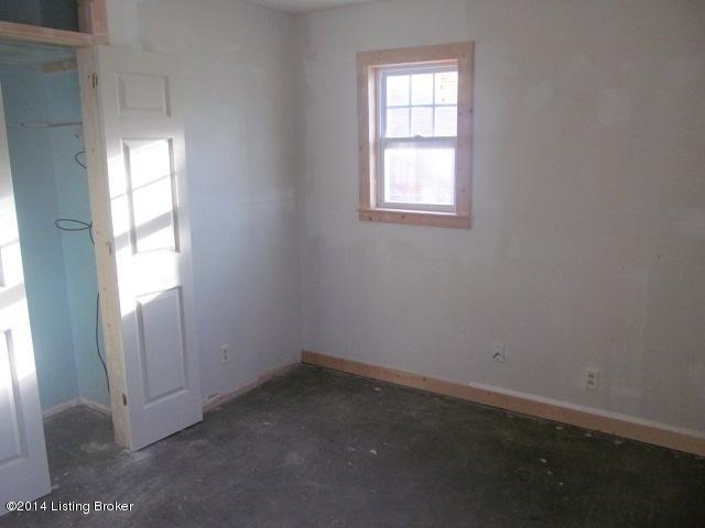 4900 Red Fern Road Louisville, KY 40218 - Photo 6 of 11 IMG_8748