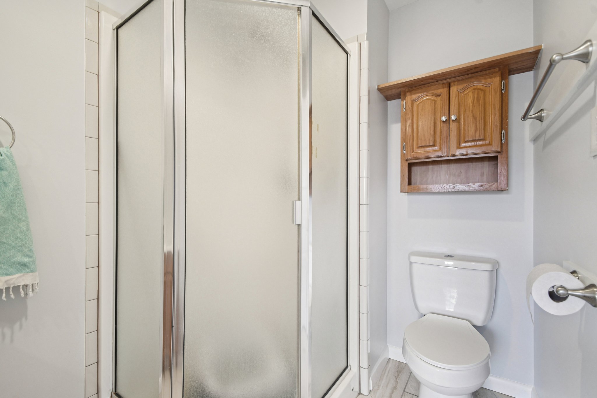 528 Old McDade Road Elgin, TX 78621 - Photo 27 of 30 3/4 bathroom next to third bedroom