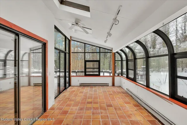 a view of an entryway