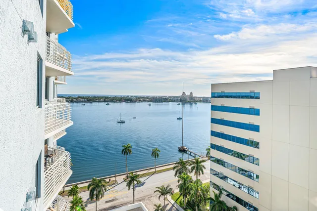 a bathroom with a shower curtain and curtain