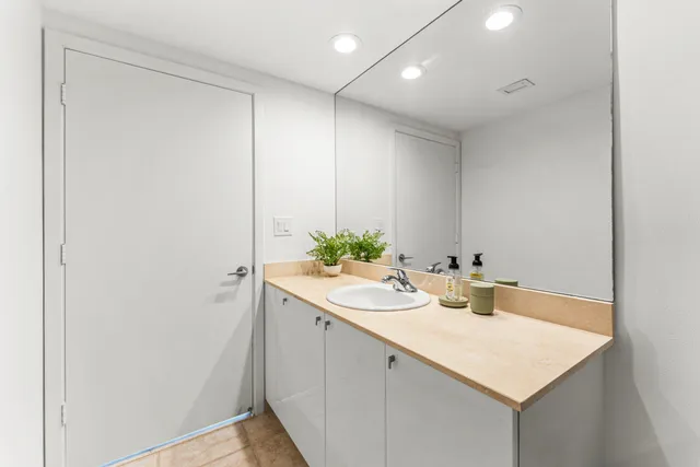 $6,500 | 1551 North Flagler Drive, Unit 1415, West Palm Beach, FL 33401