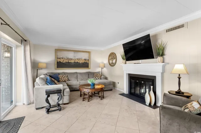 $1,800 | 10100 Lakeshore Drive, Unit B1, Myrtle Beach, SC 29572