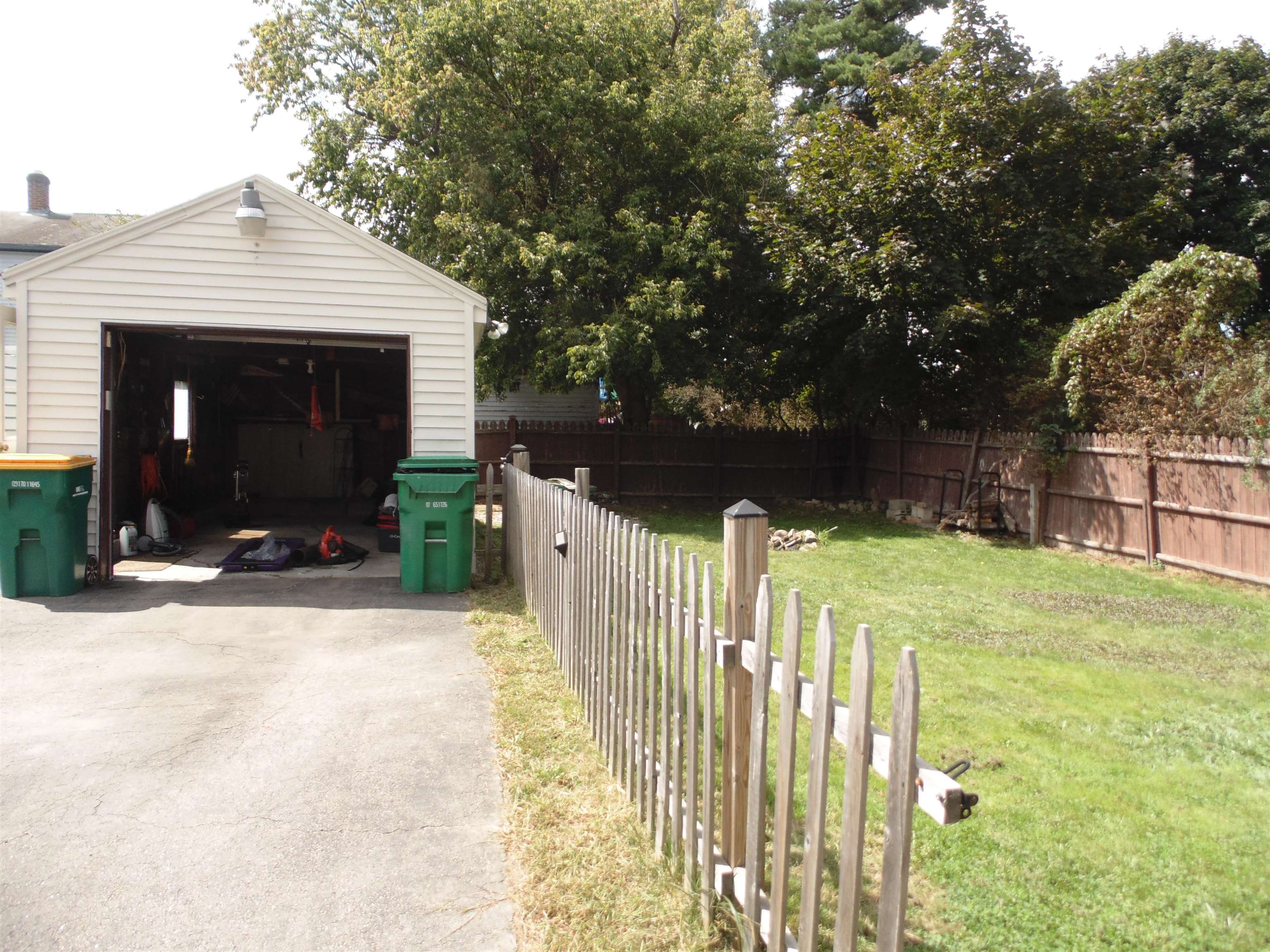 101 Maple Street Rochester, NH 03867 - Photo 17 of 27