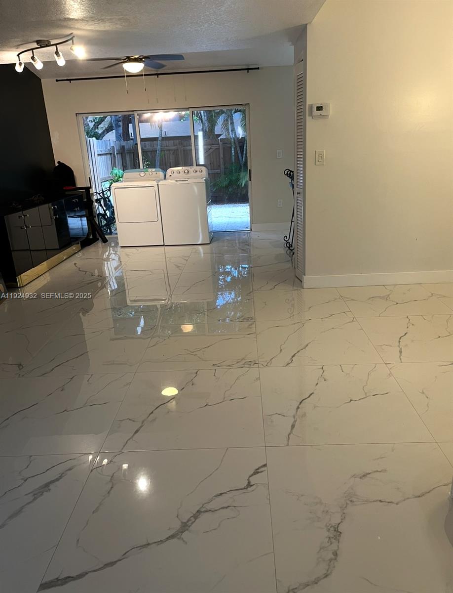 10150 Southwest 88th Street, Unit 103 Miami, FL 33176 - Photo 6 of 29