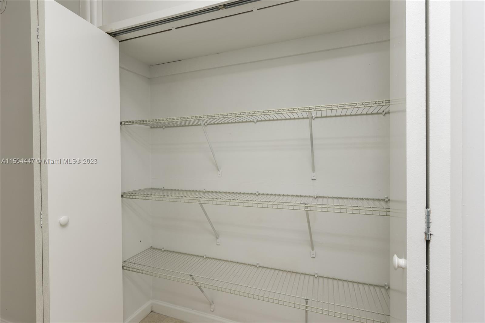 3326 Farragut Street, Unit 6F Hollywood, FL 33021 - Photo 17 of 35
