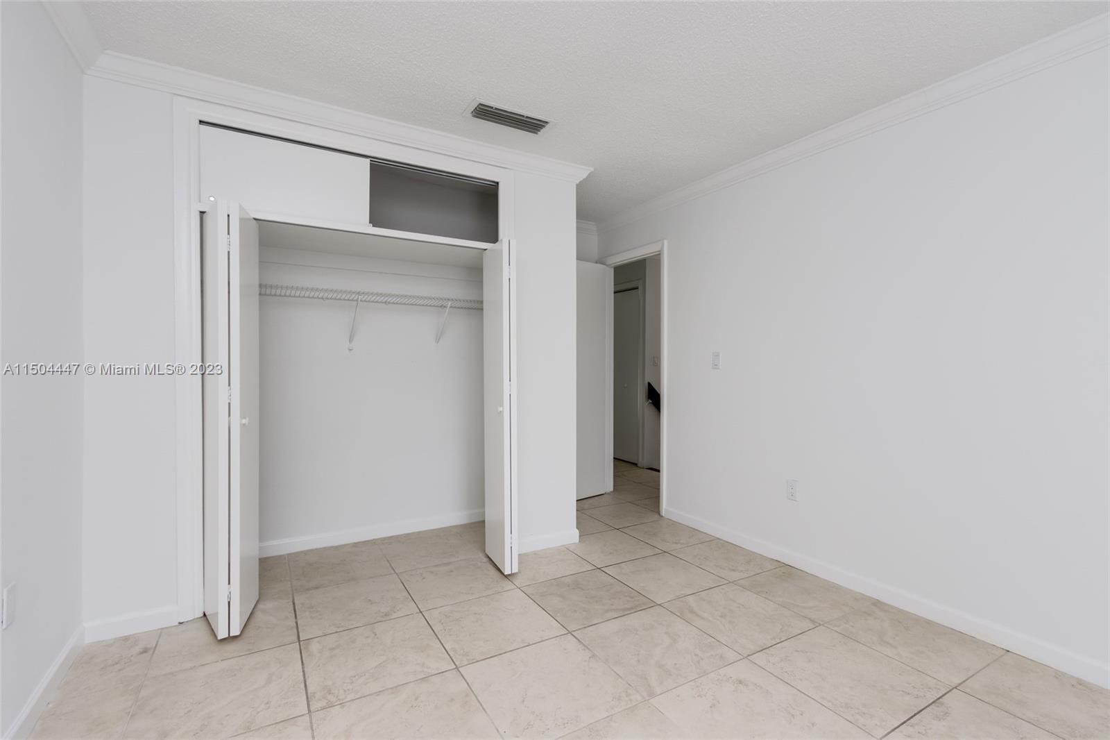 3326 Farragut Street, Unit 6F Hollywood, FL 33021 - Photo 19 of 35