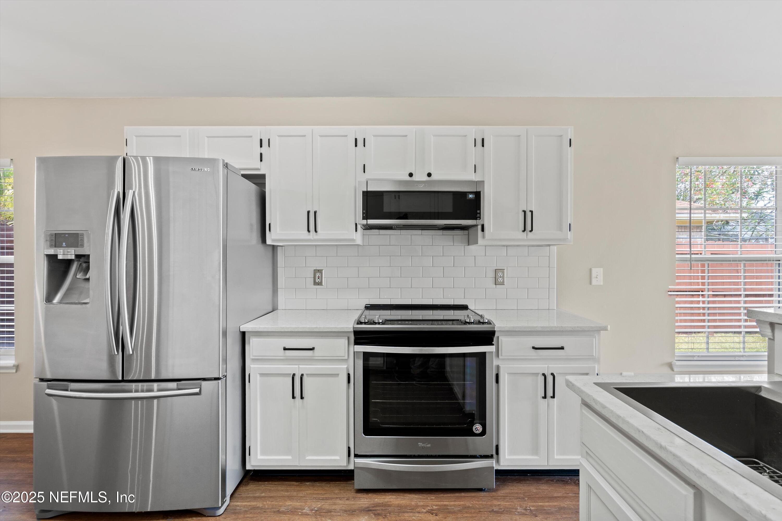 4467 Rocky River Road West Jacksonville, FL 32224 - Photo 9 of 24 Kitchen