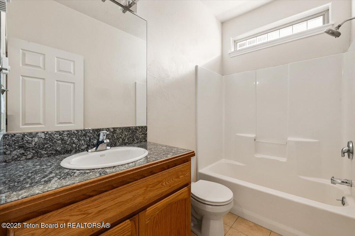 448 Forest View Drive Driggs, ID 83422 - Photo 15 of 20 Hall Bath