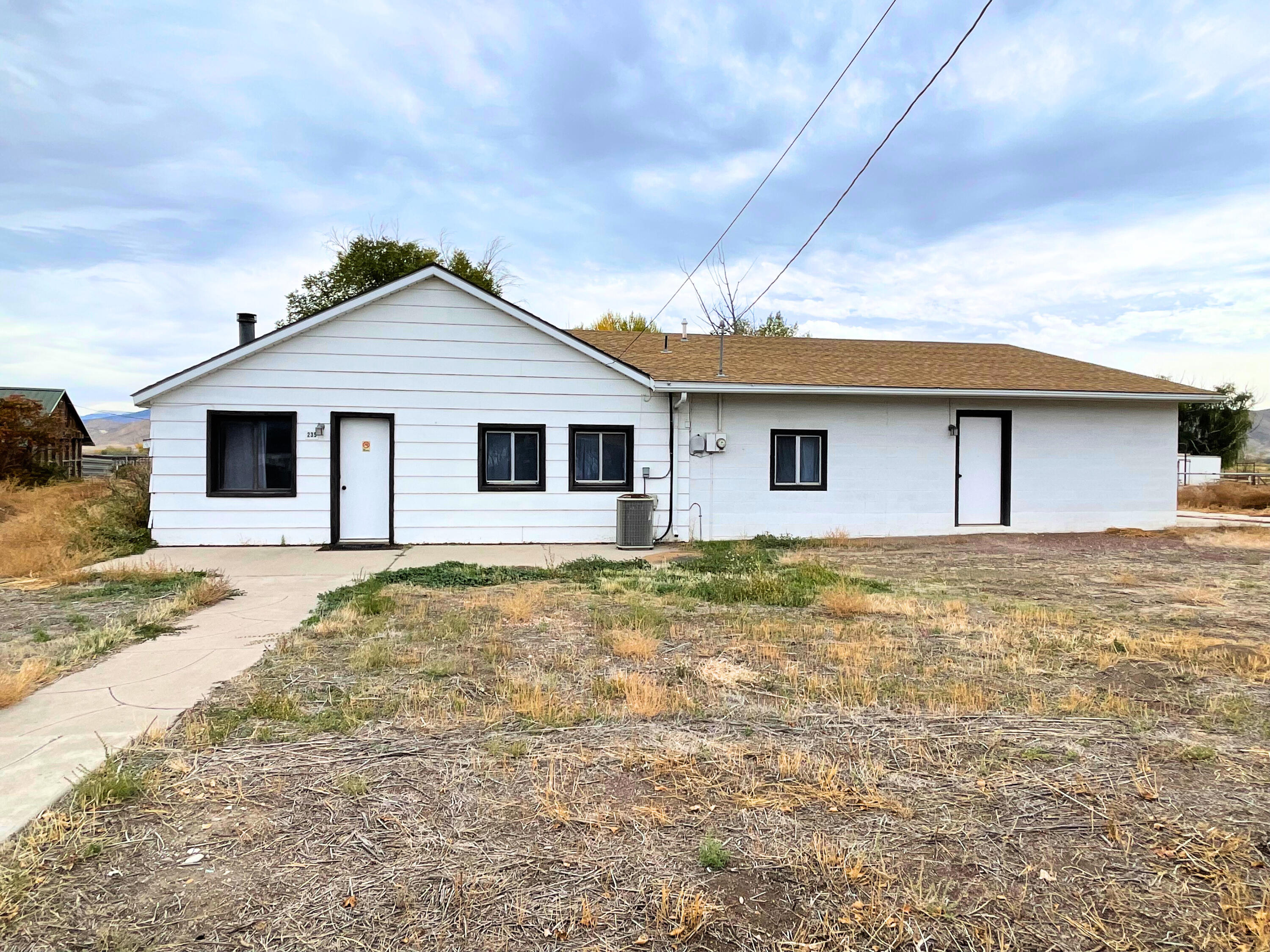 235 South State Street Redmond, UT 84652 - Photo 1 of 1 1Frontofhouse