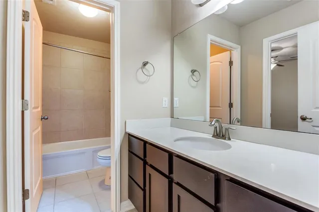 $2,400 | 3451 Mayfield Ranch Boulevard, Unit 605, Round Rock, TX 78681