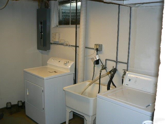 2425 Springfield Avenue Fort Wayne, IN 46805 - Photo 13 of 14 Gallery Image 13