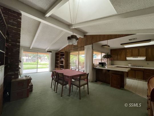 529 West Kevin Court Ridgecrest, CA 93555 - Photo 5 of 37