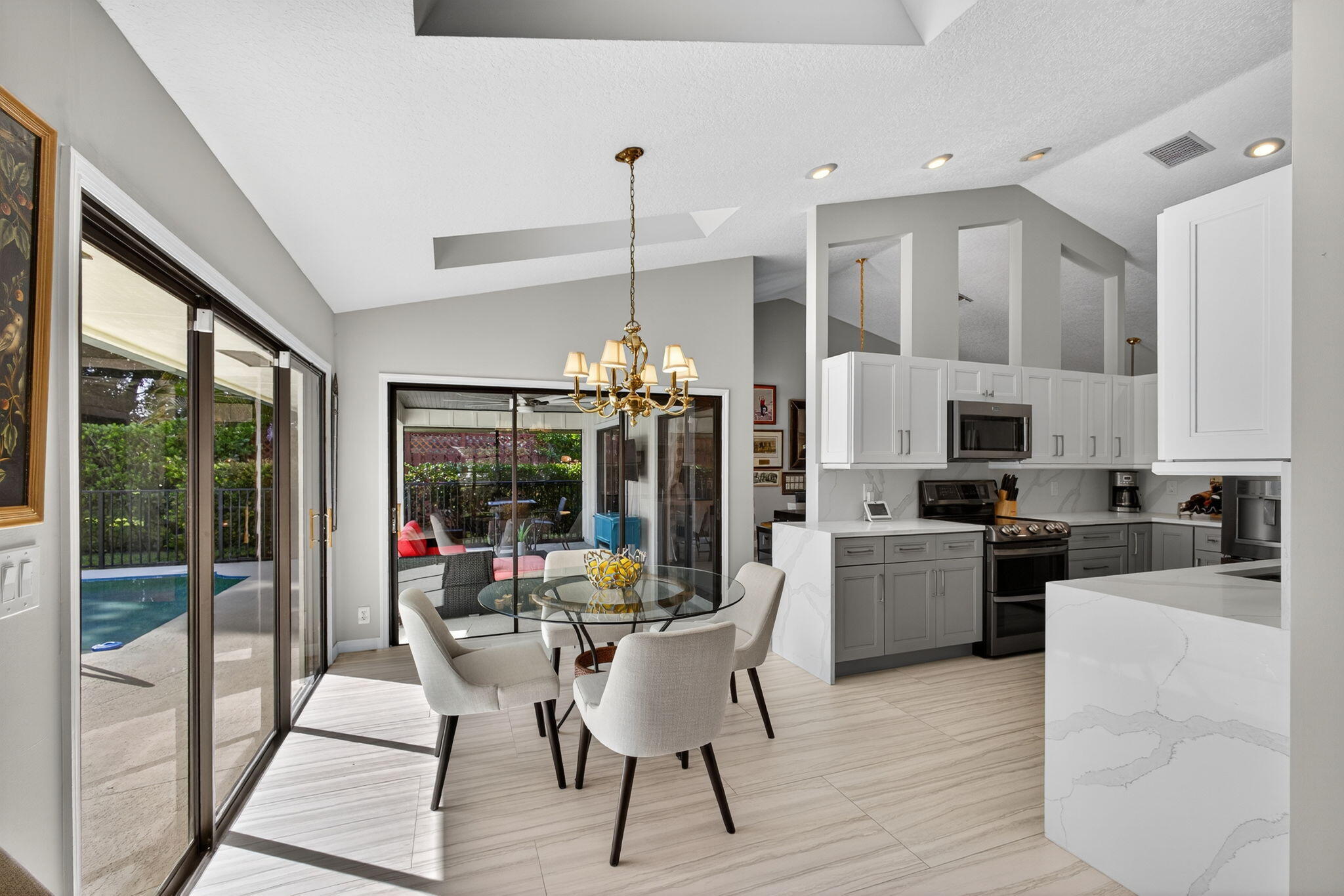 13 St Giles Road Palm Beach Gardens, FL 33418 - Photo 17 of 55 Breakfast Area