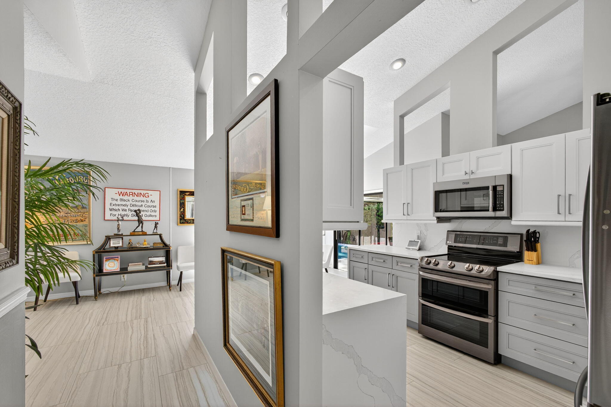 13 St Giles Road Palm Beach Gardens, FL 33418 - Photo 18 of 55 Kitchen
