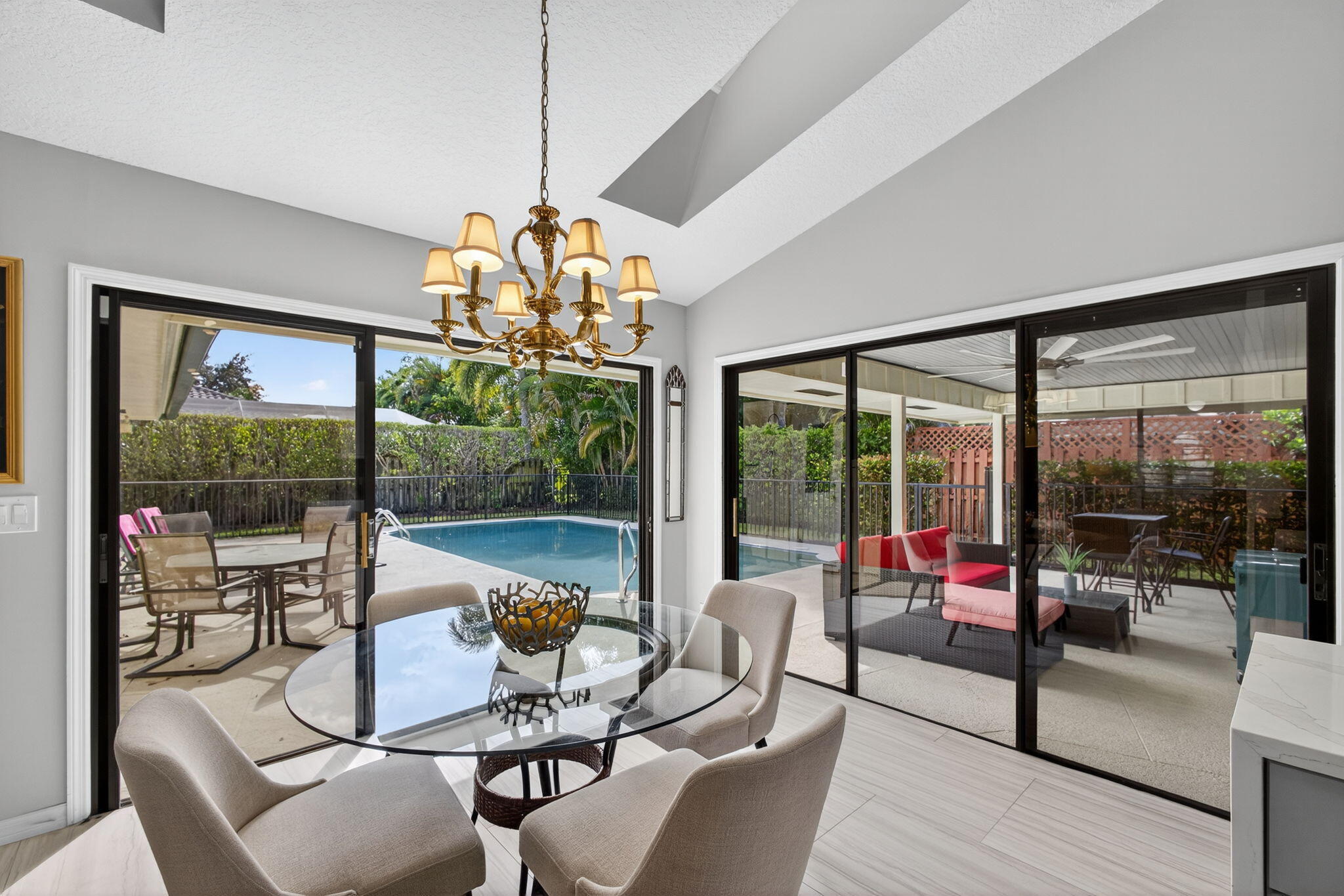 13 St Giles Road Palm Beach Gardens, FL 33418 - Photo 25 of 55 Patio Area