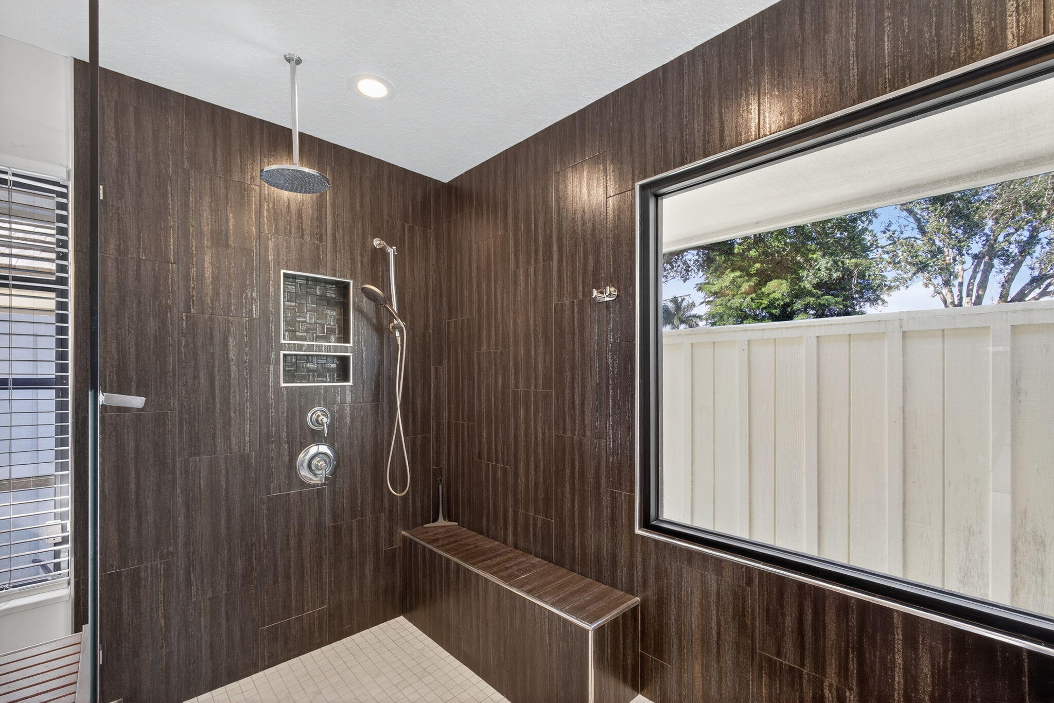 13 St Giles Road Palm Beach Gardens, FL 33418 - Photo 32 of 55 Master Shower