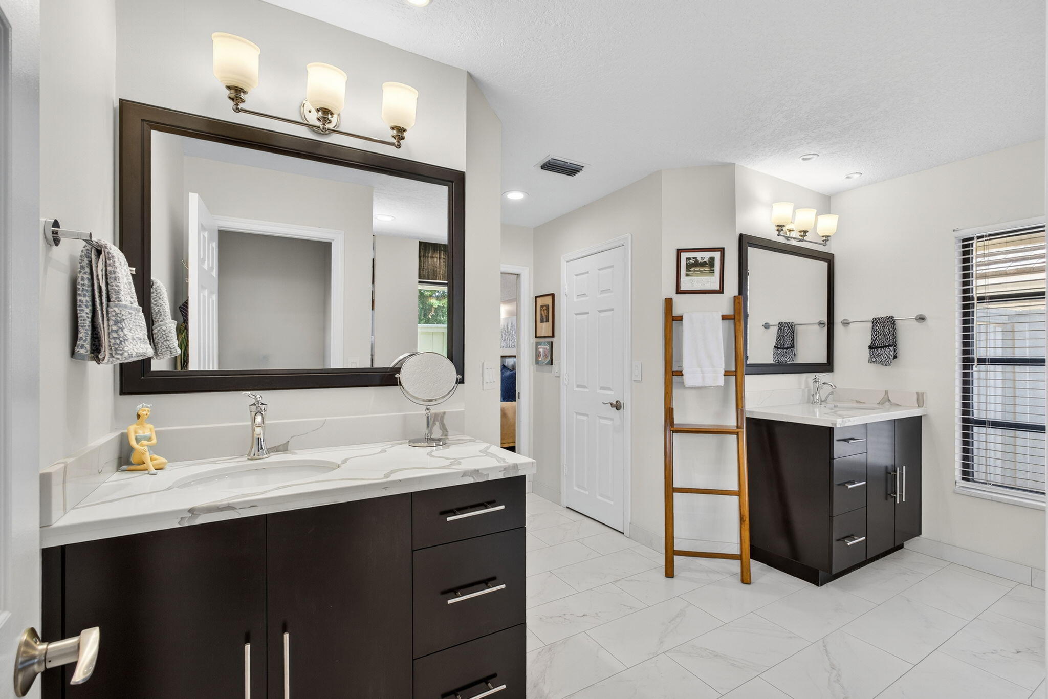 13 St Giles Road Palm Beach Gardens, FL 33418 - Photo 34 of 55 Master Bath