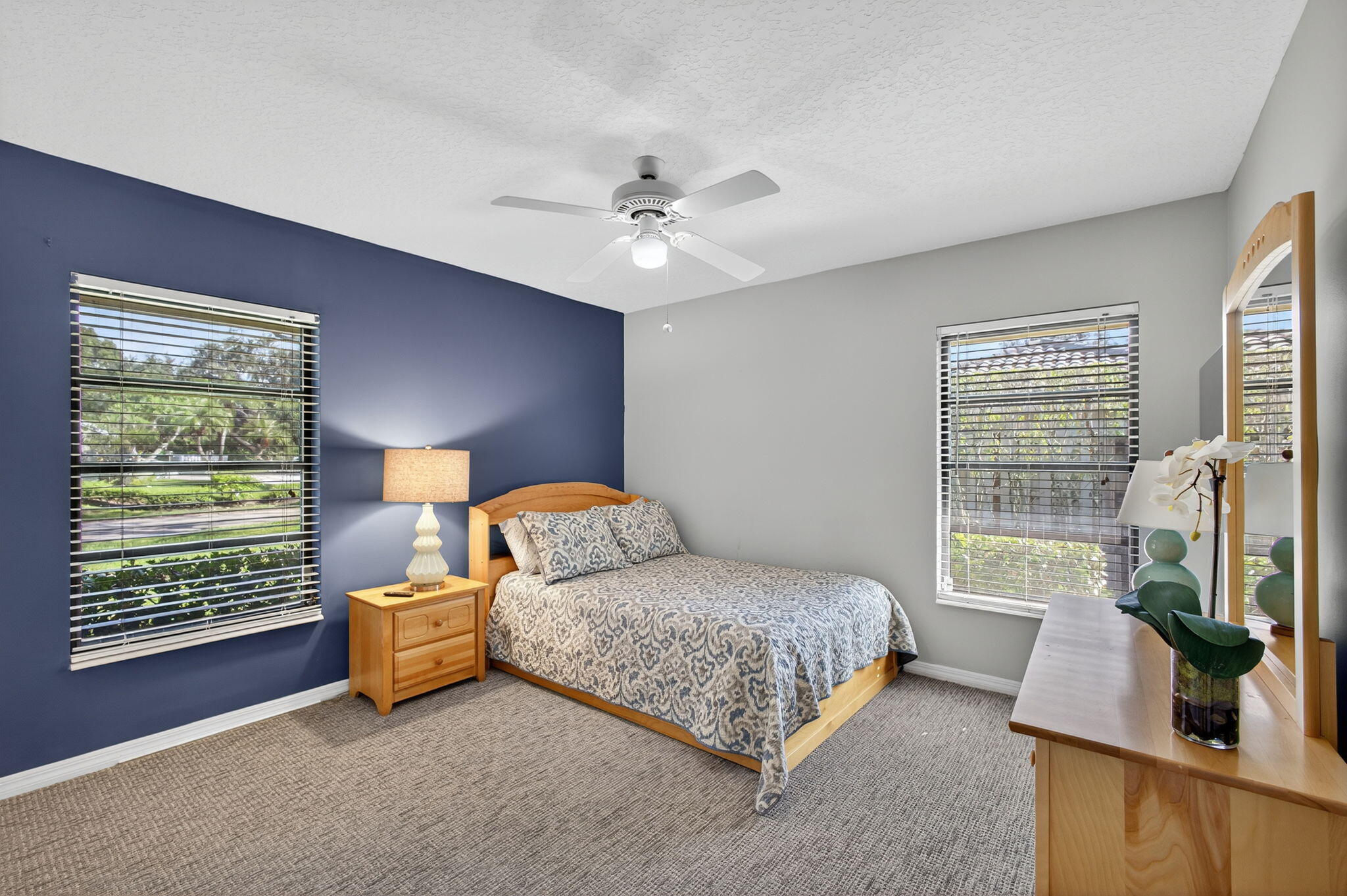 13 St Giles Road Palm Beach Gardens, FL 33418 - Photo 39 of 55 2nd Guest Bedroom