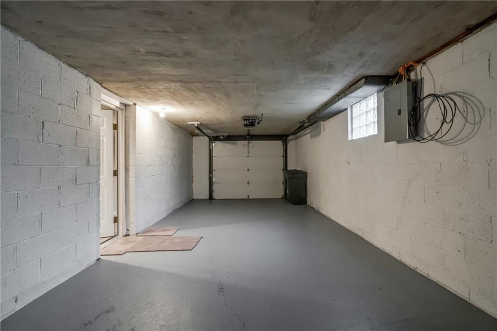 281 Ewings Mill Road Coraopolis, PA 15108 - Photo 22 of 25 Deep 1 car garage