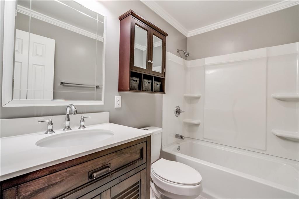 281 Ewings Mill Road Coraopolis, PA 15108 - Photo 8 of 25 Gallery Image 8