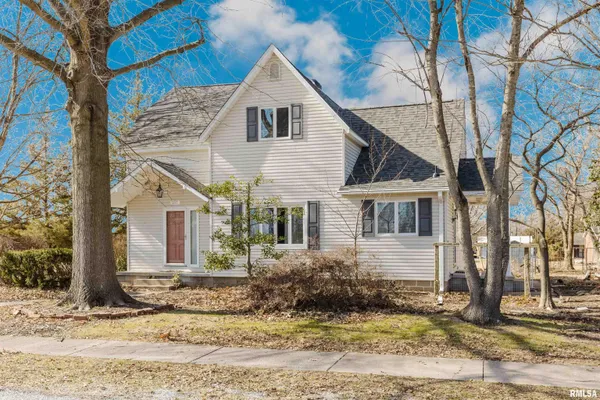 $255,000 | 217 Jackson Street, Hurst, IL 62949