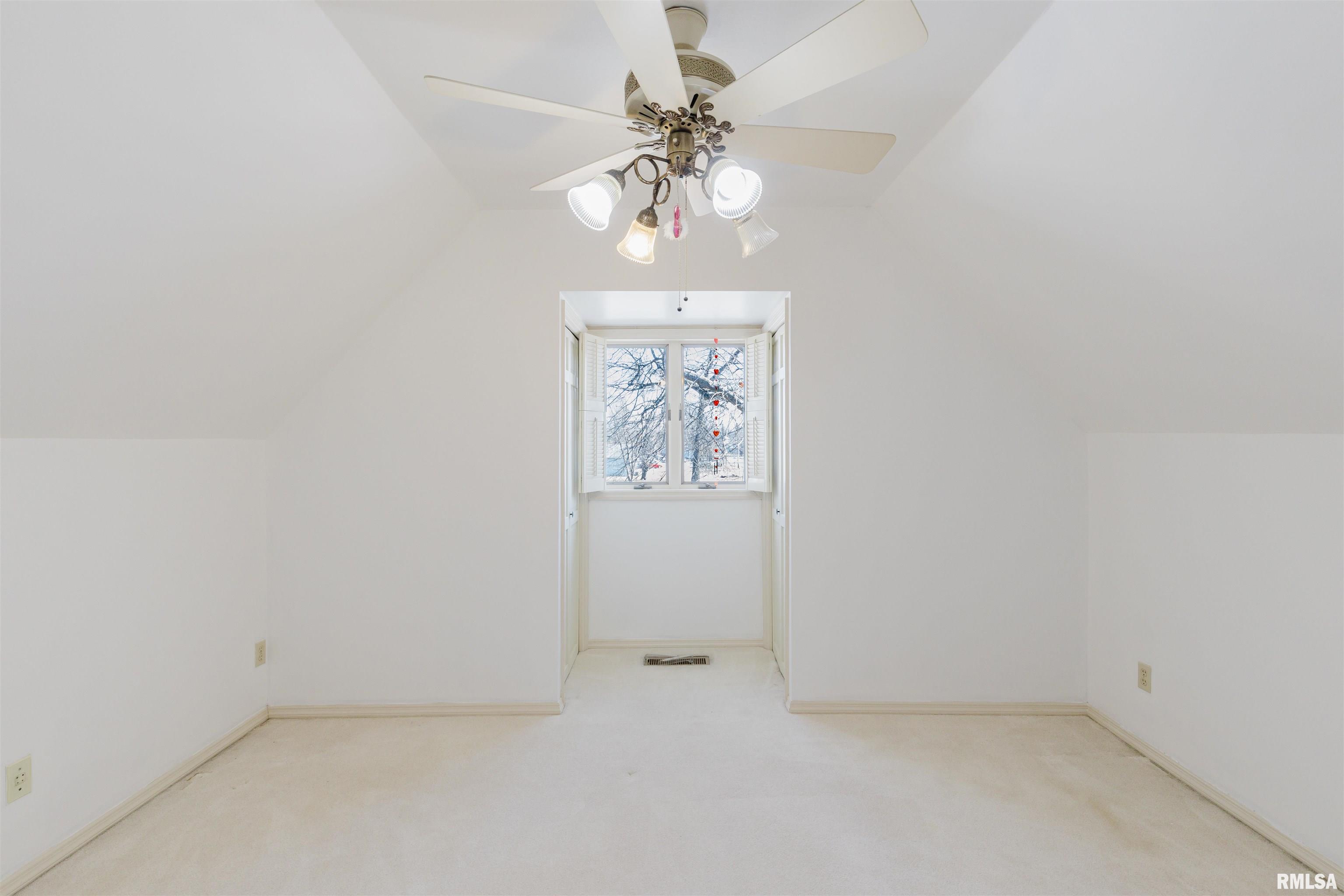 217 Jackson Street Hurst, IL 62949 - Photo 30 of 42