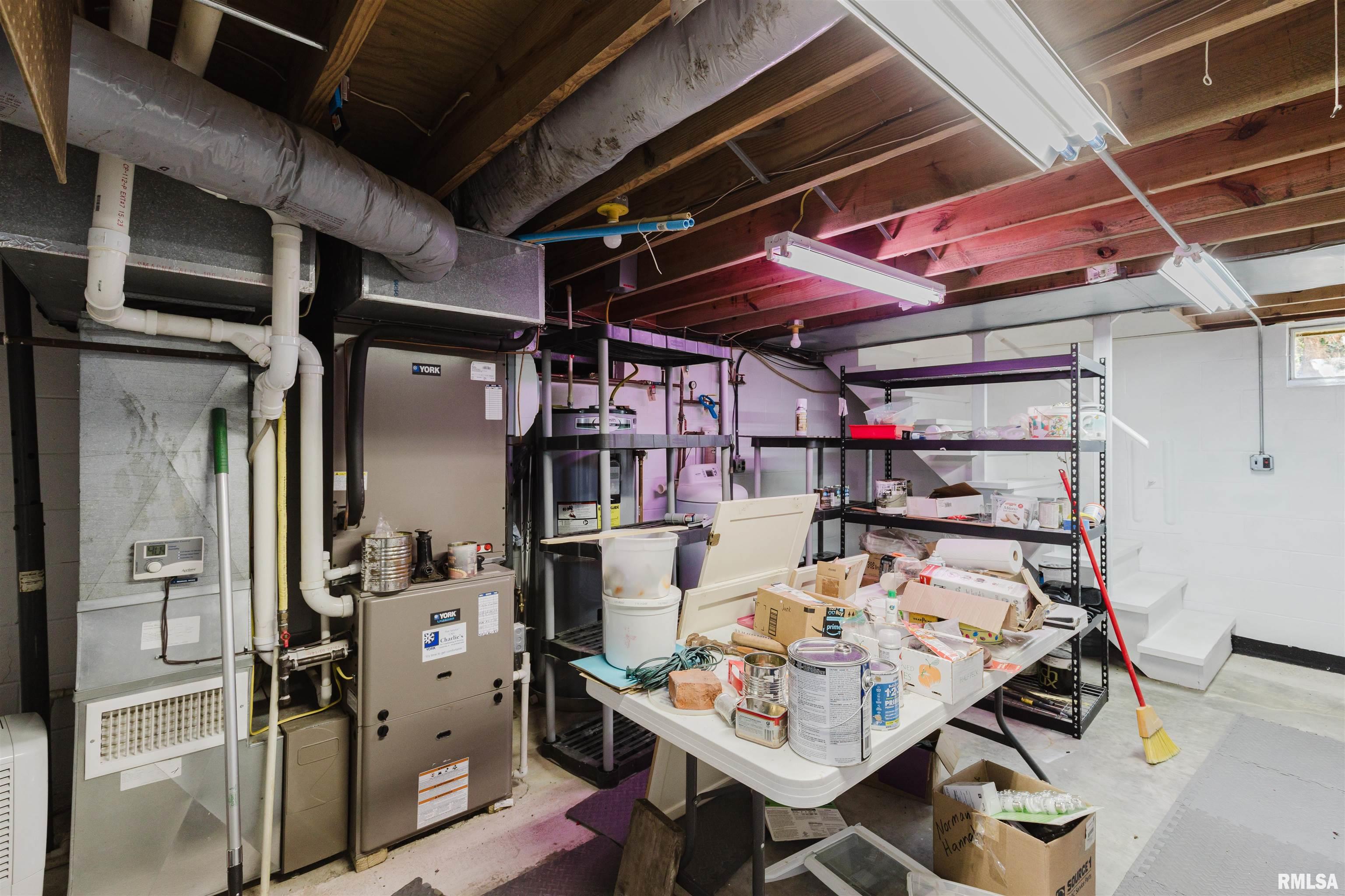 217 Jackson Street Hurst, IL 62949 - Photo 35 of 42