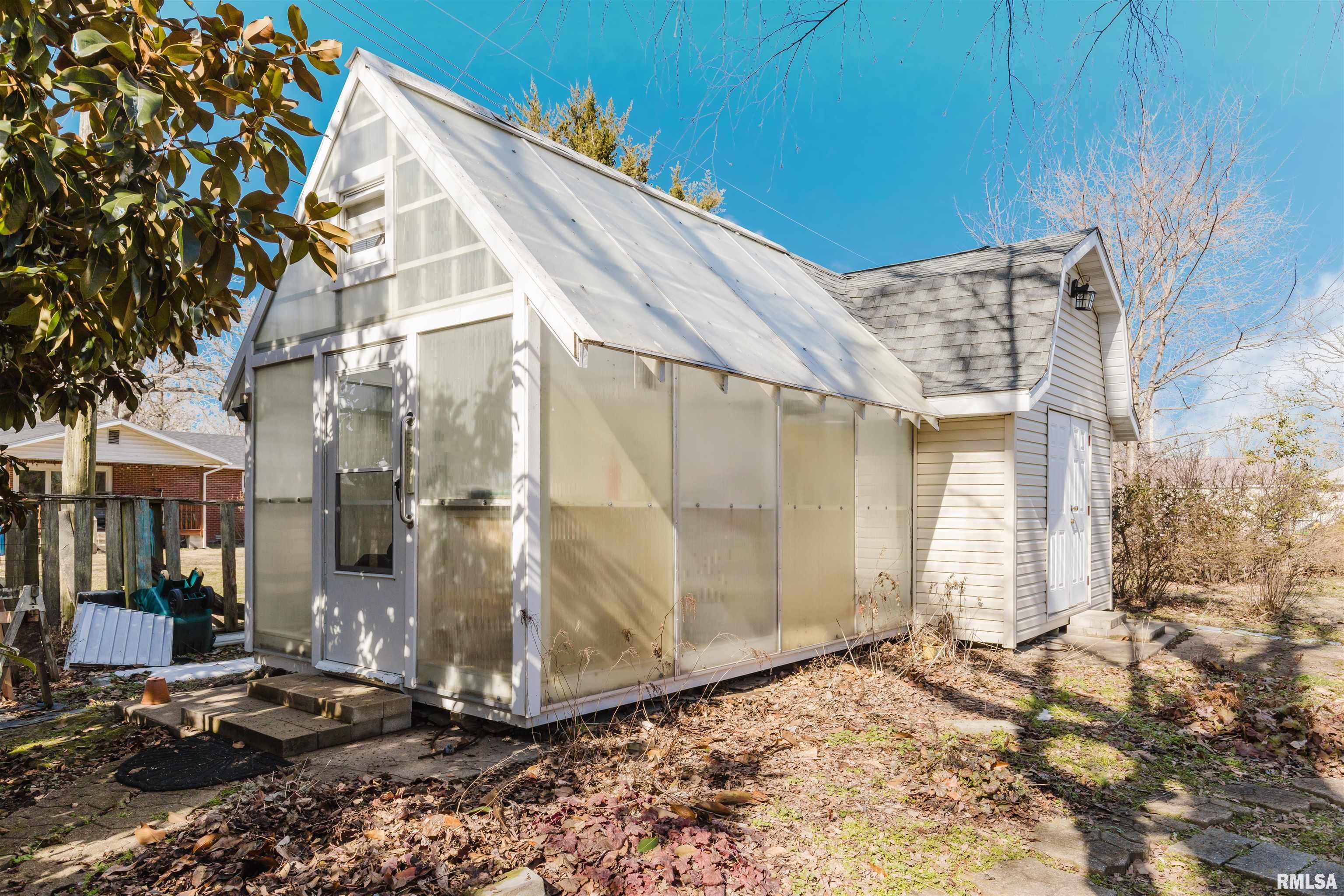 217 Jackson Street Hurst, IL 62949 - Photo 38 of 42