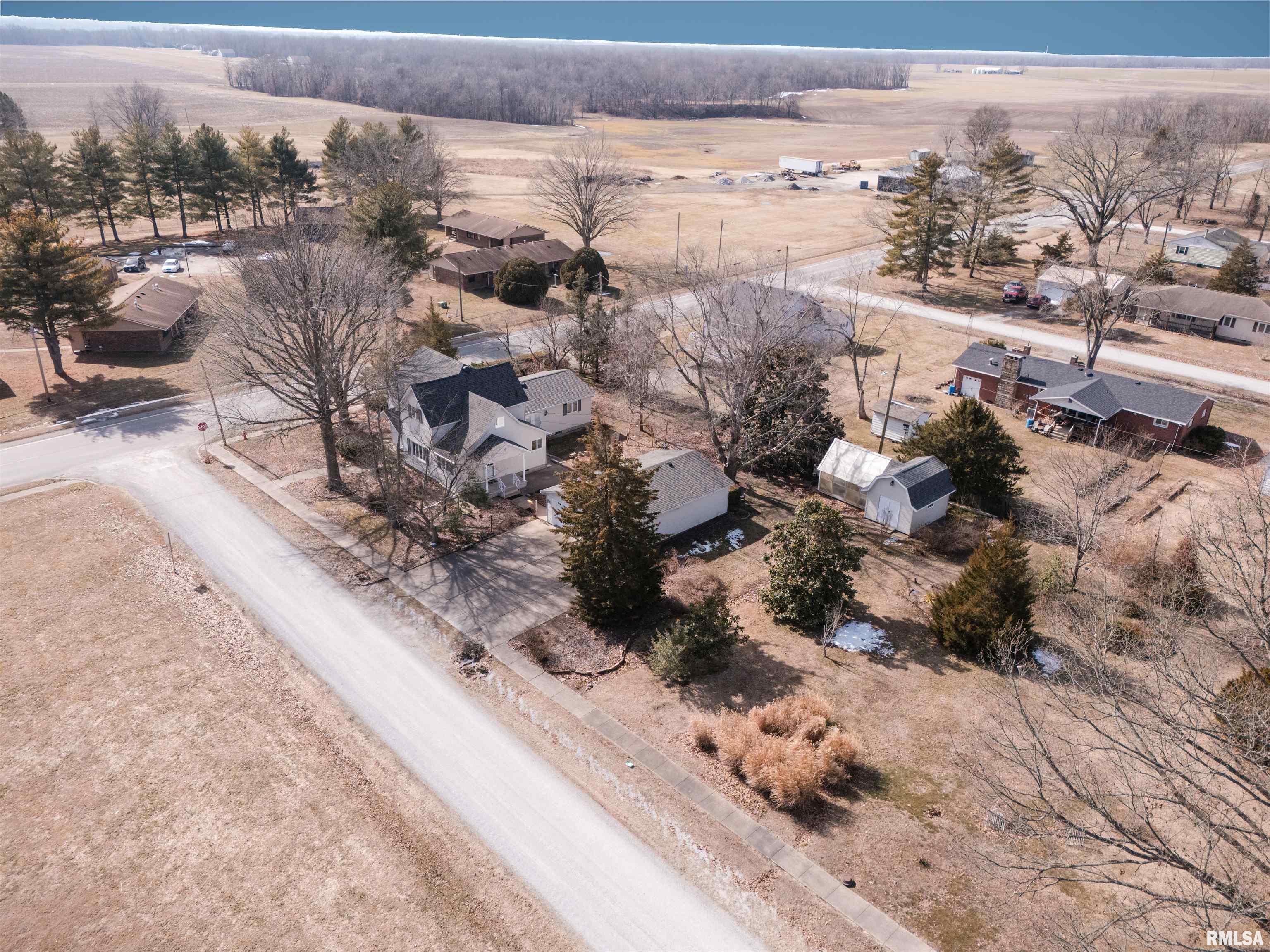 217 Jackson Street Hurst, IL 62949 - Photo 39 of 42