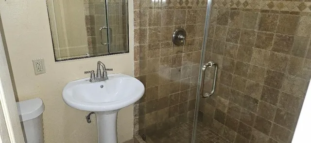 $1,750 | 5926 Hornwood Drive, Houston, TX 77081