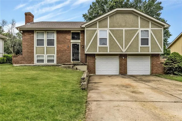 $252,000 | 19201 East 13th Terrace North, Independence, MO 64056