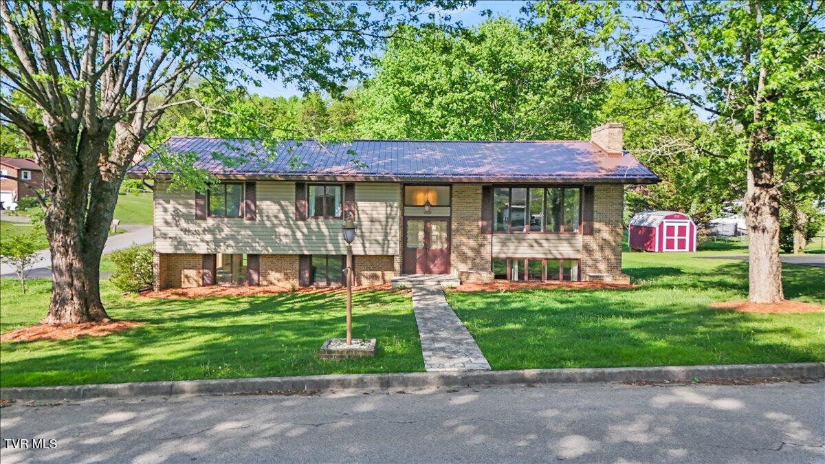 263 Fain Road Blountville, TN 37617 - Photo 11 of 51 43-DJI_20260418100345_0494_D