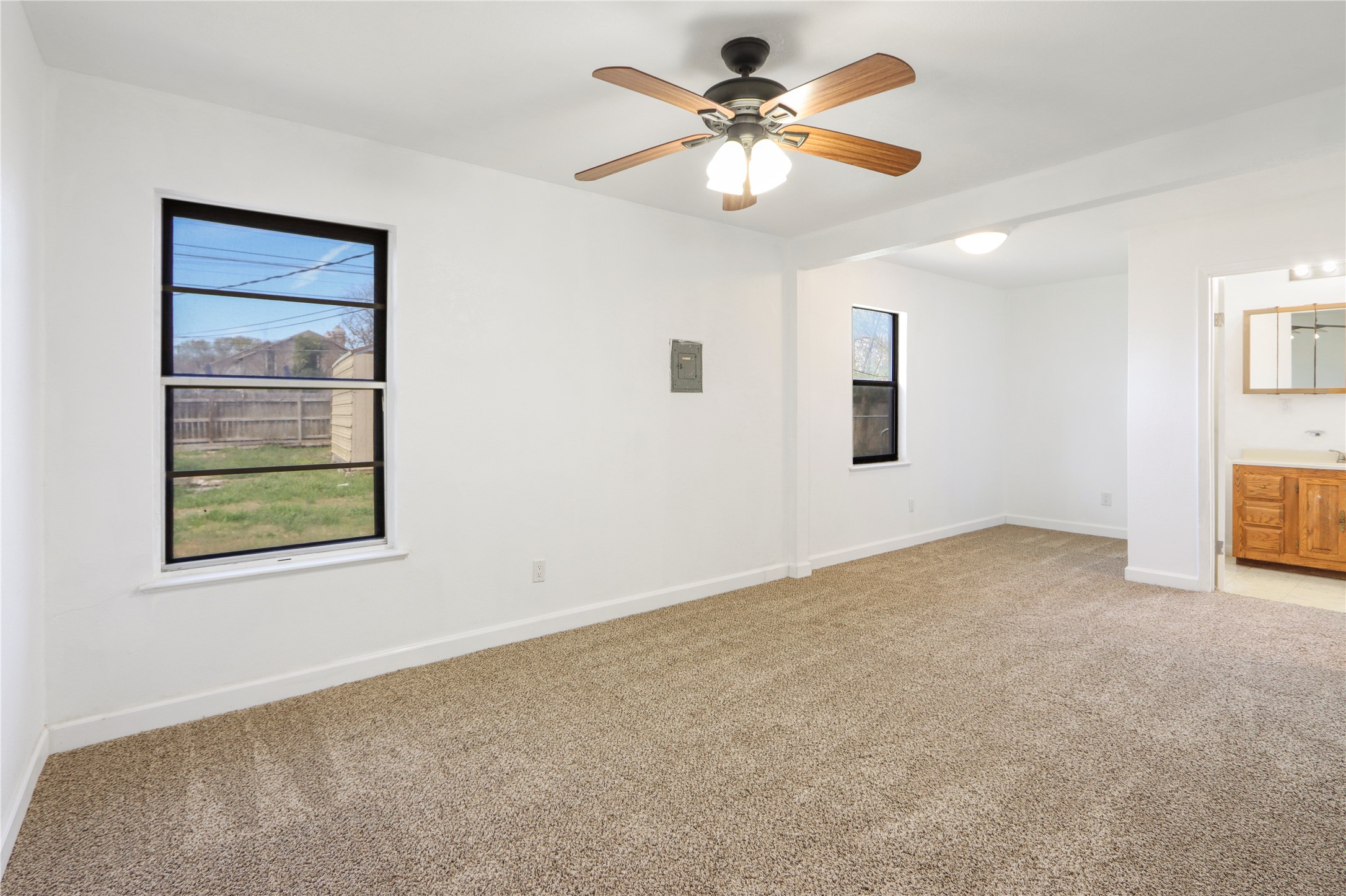 9100 Shepard Drive Austin, TX 78753 - Photo 20 of 26 a view of an empty room with a window