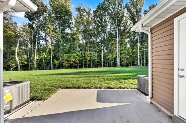 $215,900 | 135 Quarry Point Drive, Unit C135, Clarksville, TN 37043